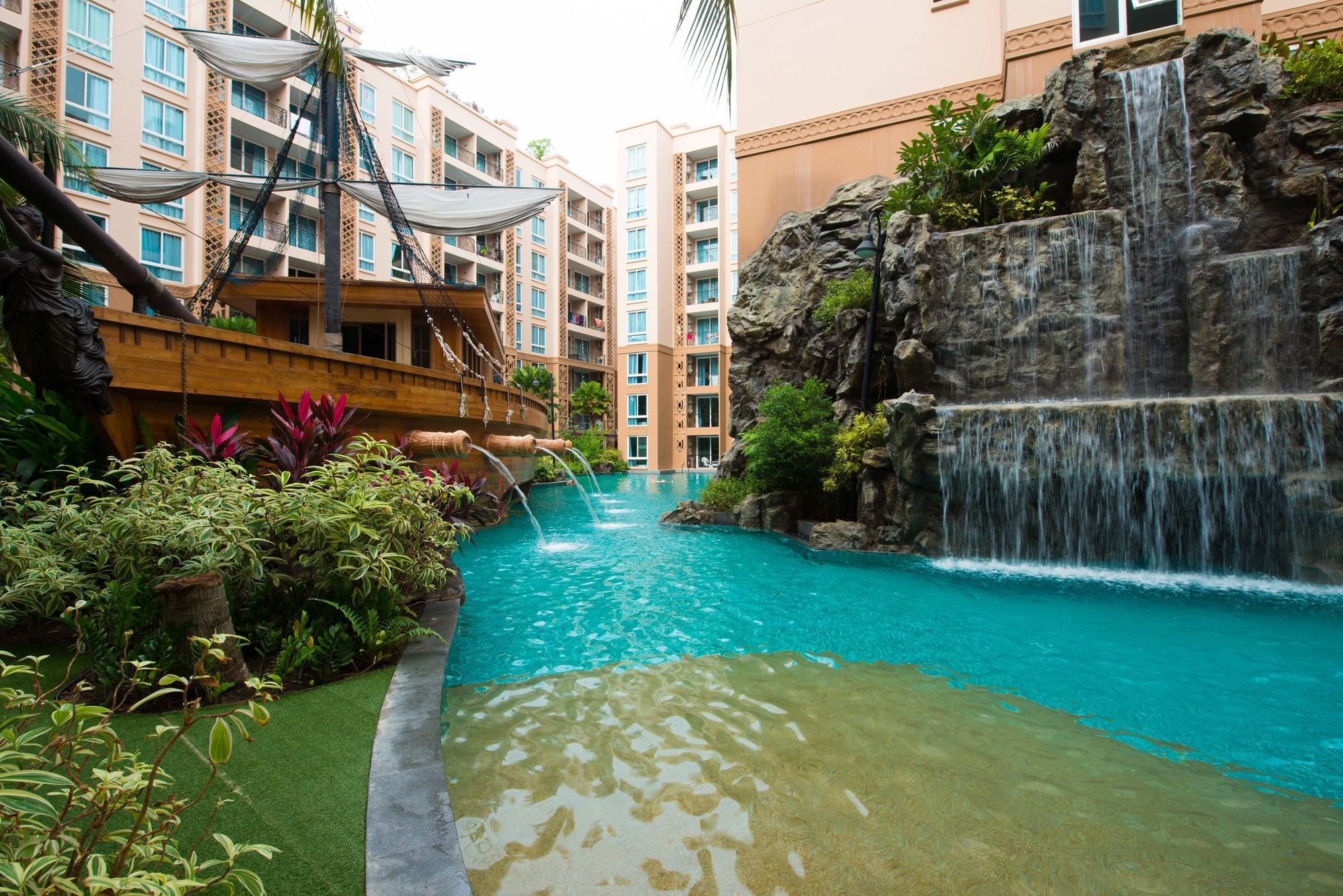 Atlantis Pattaya High Service Haat Jomtien Eksteriør bilde