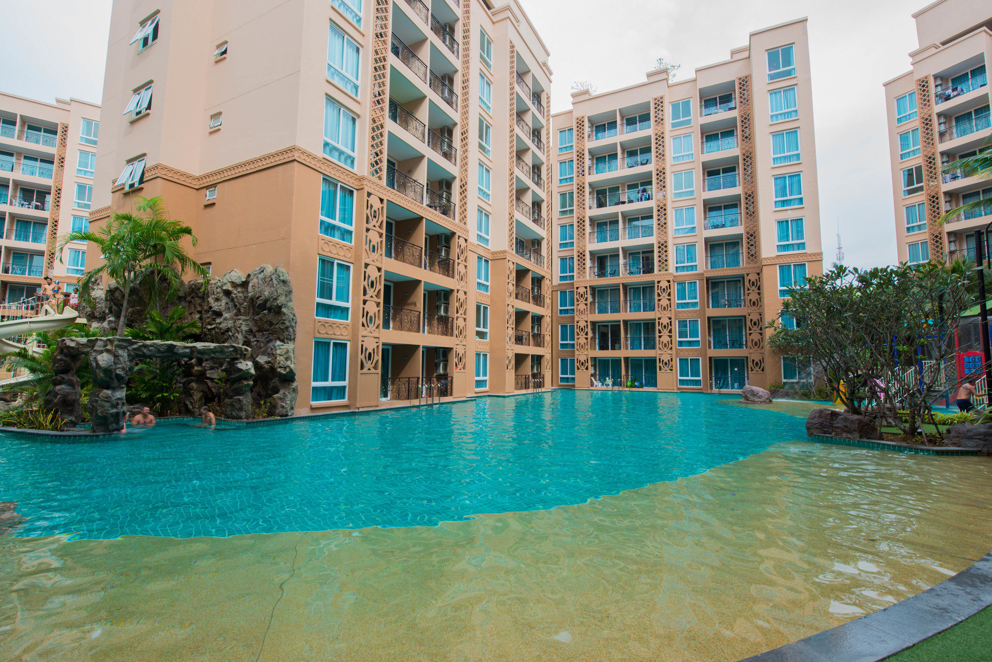 Atlantis Pattaya High Service Haat Jomtien Eksteriør bilde