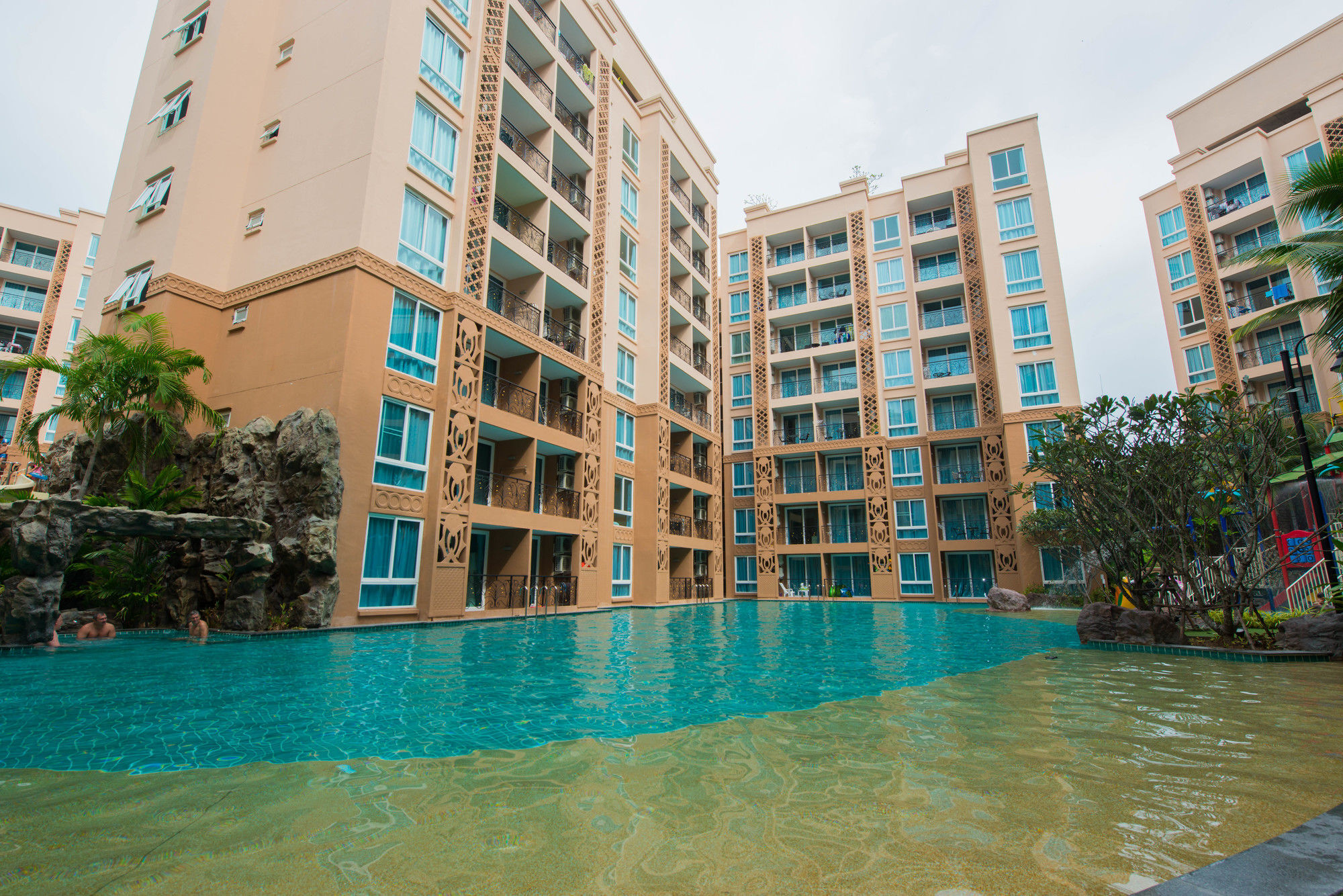 Atlantis Pattaya High Service Haat Jomtien Eksteriør bilde